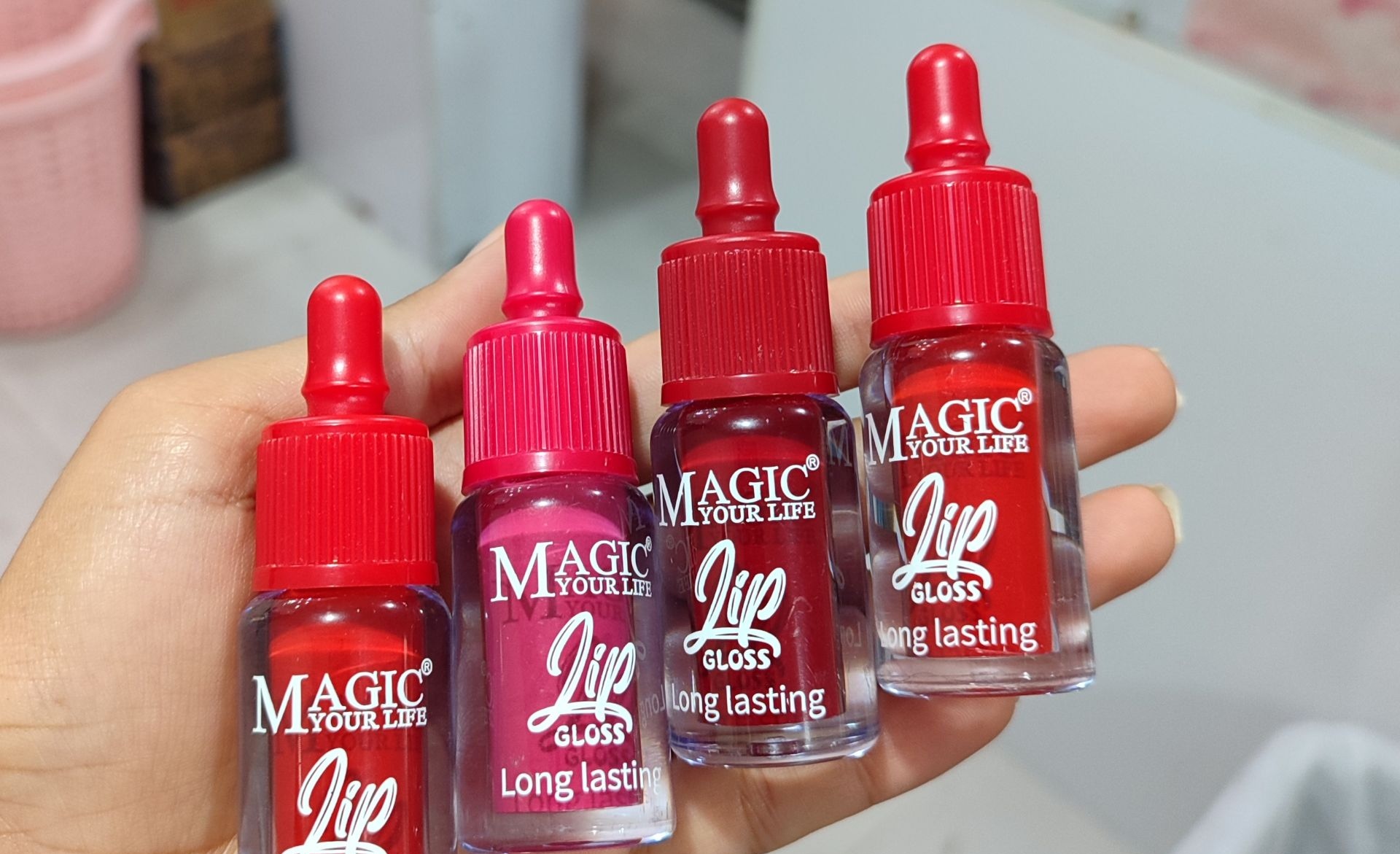 رژ لب مایع طرح شیشه شیر در چهار رنگ